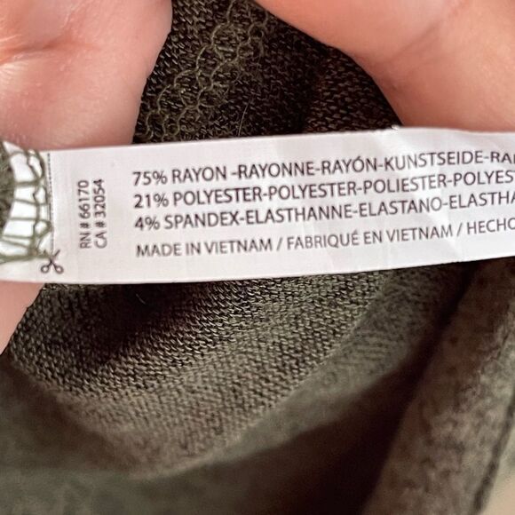 OUT from under drop shoulder olive green hooded super soft oversized cardigan XS - Picture 9 of 10